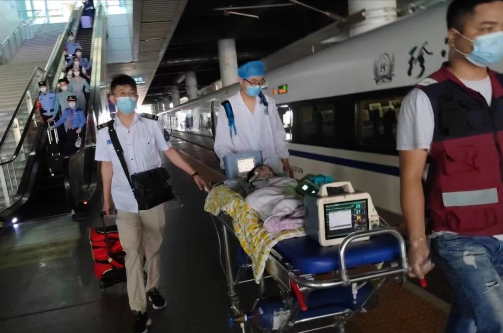 齐齐哈尔高铁转运公司